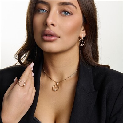 Комплект ювелирной бижутерии коллекция "Дубай" серьги, кулон и кольцо 19 р, покрытие позолота, вставка: цирконы и искусственный жемчуг, цвет: прозрачный, арт.215.710-19