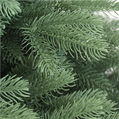 Ель искусственная "Декоративная" с шишками и ягодами флок    0,75м