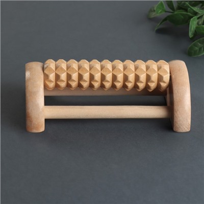 Массажёр для ног с шипами, деревянный, роликовый, 1 ряд, 14.5×7.8×4.5 см