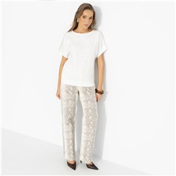 Футболка для сотни образов, Всегда иначе (молочная)