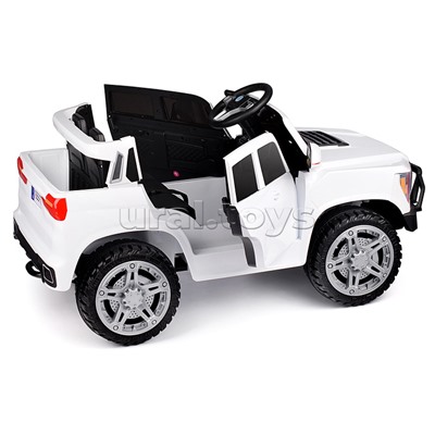 Электромобиль "Городской гигант" на аккумуляторе, с р/у управлением, в коробке (белый)