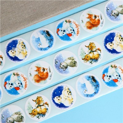 Наклейки в рулоне новогодние «Друзья», для декора и подарков, 500 шт., 3.8×3.8 см