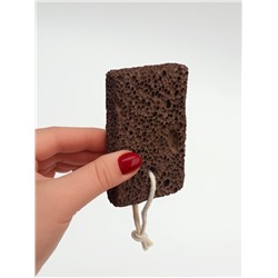 Натуральная пемза для педикюра, с подвесом, 10×6 см, в коробке, коричневая