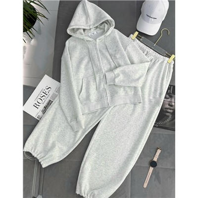 Спортивный костюм #23026861