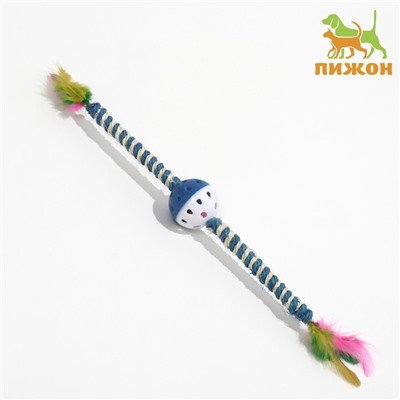 Дразнилка для кошек «Двойной пушок», с шариком и сизалевой обмоткой, 32 см, синяя/белая