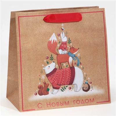 Пакет подарочный новогодний крафтовый квадратный «Друзья», 22 х 22 х 11 см
