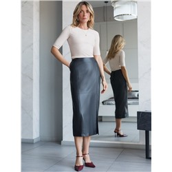 Футболка из трикотажа в широкий рубчик