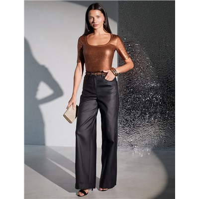 Футболка облегающая из хлопка в рубчик с U вырезом и матовым покрытием металлик