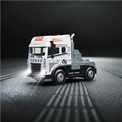 Машина "Тягач с прицепом и прожекторами на манипуляторе" (свет, звук) в коробке