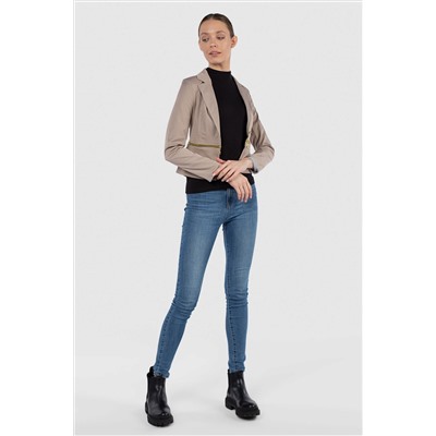 08-0002 Ветровка