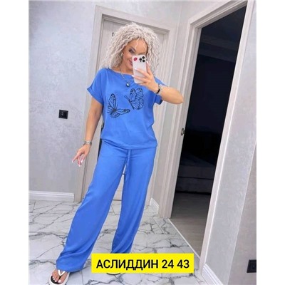 Костюм женский