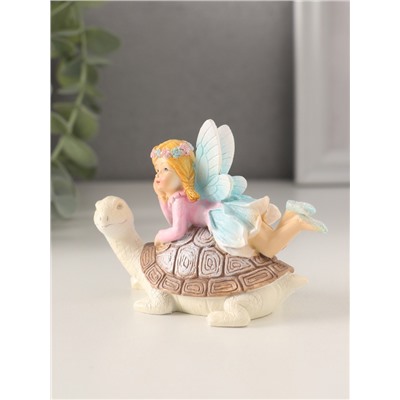Фигурка полистоун «Девочка-фея верхом на черепахе», 9.5×5×7 см