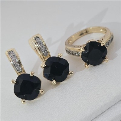 Комплект ювелирной бижутерии Итальянское золото (покрытие желтое 14к) серьги и кольцо 18 р, вставка: фианиты и цирконы, цвет: черный и прозрачный, арт.217.383-18