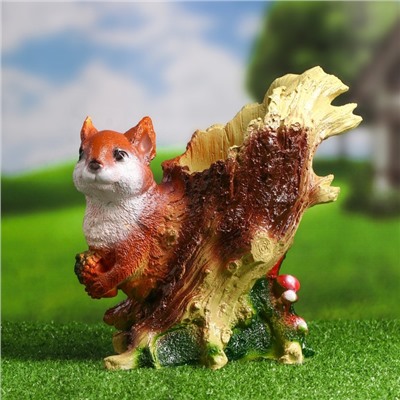 Декоративное кашпо из гипса «Белка в дупле», 26×23×13 см