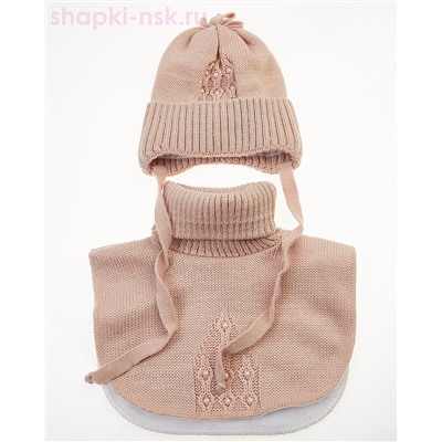02-72-D Комплект для девочки (шапка+манишка) (42-44)
