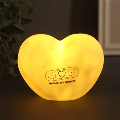 Фигурка светящаяся RISALUX «Сердце. Пластырь», LED-ночник, 3хLR44, 8×11×7 см