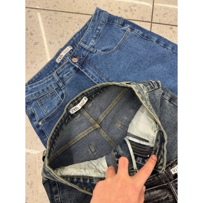 Джинсы #22160198