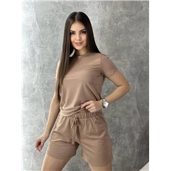 комлект футболка и шорты