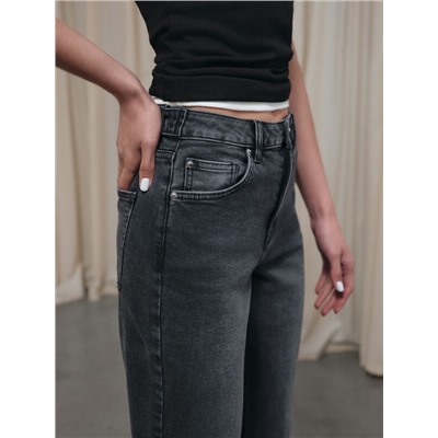 Актуальная коллекция CONTE CON-847 Чёрные джинсы mom с декоративными патами на талии