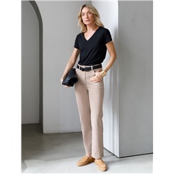 Футболка из премиального хлопка с V-образным вырезом