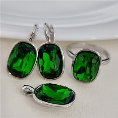 Комплект ювелирной бижутерии серьги, кулон и кольцо 19 р, покрытие посеребрение, вставка: искусственный кристалл, цвет: изумрудный, арт.314.864-19