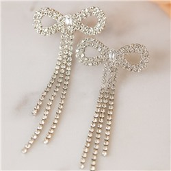 Серьги вечерние длинные бантики со стразами, цвет серебристый, арт. 006.040