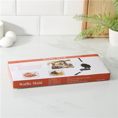 Сковорода вафельница Доляна «Венские вафли», d=14 см, пластиковая ручка, чёрная