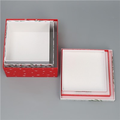 Набор подарочных коробк 3 в 1 «Новогодняя пора», 18 х 18 х 10 – 22 х 22 х 12 см