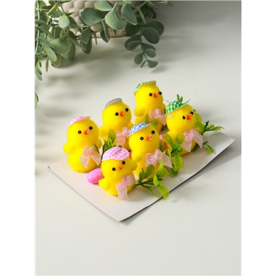 Фигурка пасхальная «Цыпленок в шляпке и тремя яичками», набор 6 шт., 5.5×12.5×18 см