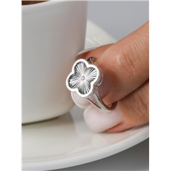 Кольцо серебро в форме клевер с алмазной огранкой и фианитом родированное коллекция Wan clover 925 пробы 411-15-921р