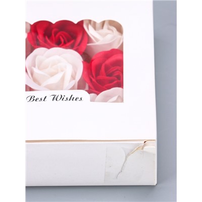 УЦЕНКА Мыльные лепестки для ванны «Красные и белые розы», подарочный набор 9 шт., 4.5×12.6×12.6 см