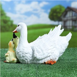 Садовая фигура из полистоуна «Утка с утятами», 27×17×17 см