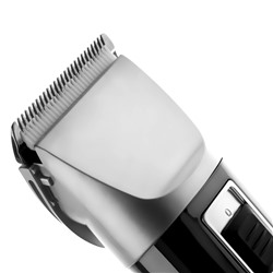 Машинка для стрижки BRAYER 3402BR, LED-дисплей, 4 насадки, титановое покрытие