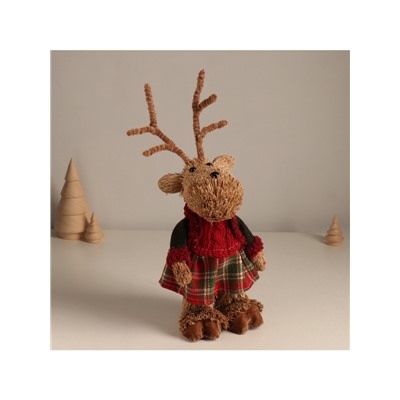 Фигурка «Олениха в платье»