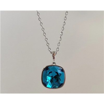 Подвеска с кристаллами Swarovski