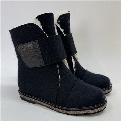 Дедуши чёрные на липучке с чёрной кожей на войлочной подошве