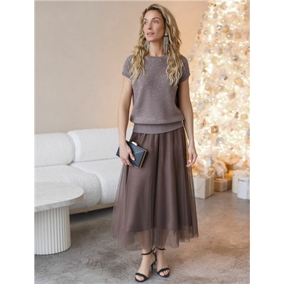 Джемпер с цельнокроенным коротким рукавом из хлопковой пряжи с пайетками.