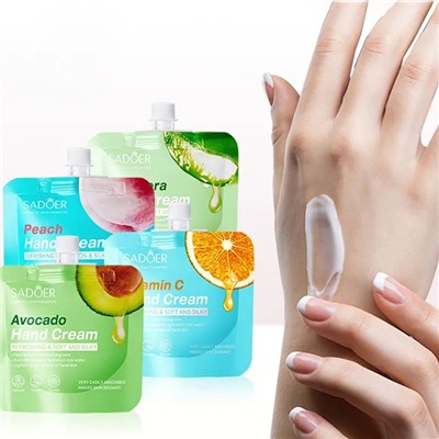 Sadoer Питательный и восстанавливающий крем для рук Vitamin C Hand Cream