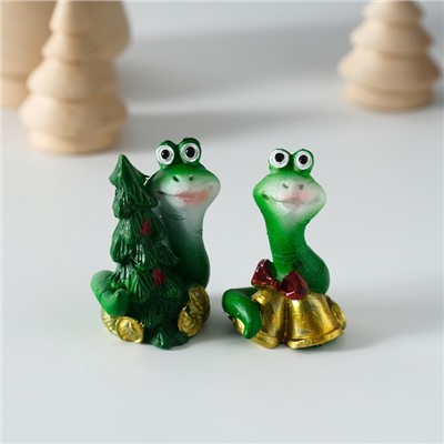 Фигурка полистоун «Змейка с новогодним настроением», 3×2×4 см, МИКС