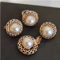 Комплект ювелирная бижутерия, серьги, кольцо и кулон, покрытие: позолота, вставка: жемчуг, 8200, р-р 18, арт.216.358-18