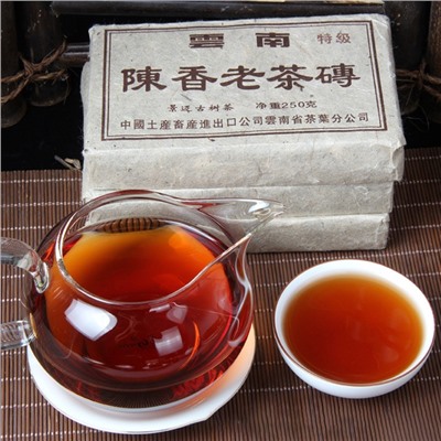 Чай чёрный китайский выдержанный «Шу Пуэр. Старый кирпич», Юньнань, 2012 г, кирпич, 250 г