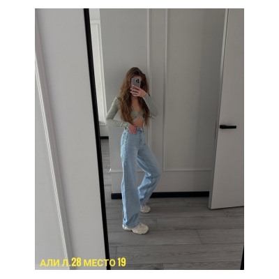 Джинсы #22758820