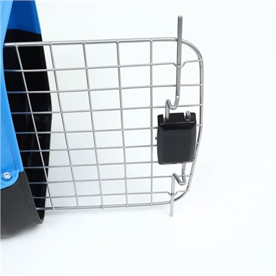 Переноска для животных с металлической дверью 47×30×35 см, вес до 12 кг, голубая