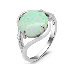 Кольцо из серебра опал белый, МОВ0318