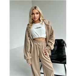 Спортивный костюм #23043266