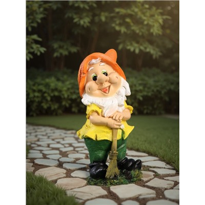 Садовая фигура из гипса «Гном с метлой», 30×14×14 см