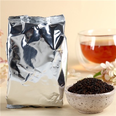 Чай чёрный в коробке конфете «Британские мопсы», вкус: лесные ягоды, 100 г