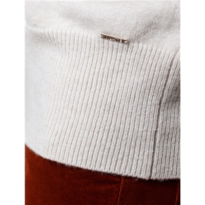 Свитер из пряжи с кашемиром