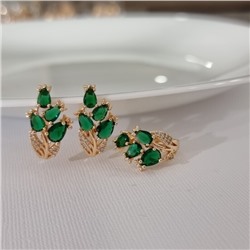 Комплект ювелирной бижутерии коллекция "Дубай" серьги и кольцо 19 р, покрытие позолота, вставка: фианиты и цирконы, цвет: зеленый и прозрачный, арт.217.504-19