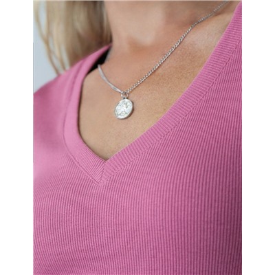 Футболка из плотного трикотажа в рубчик с V-образным вырезом